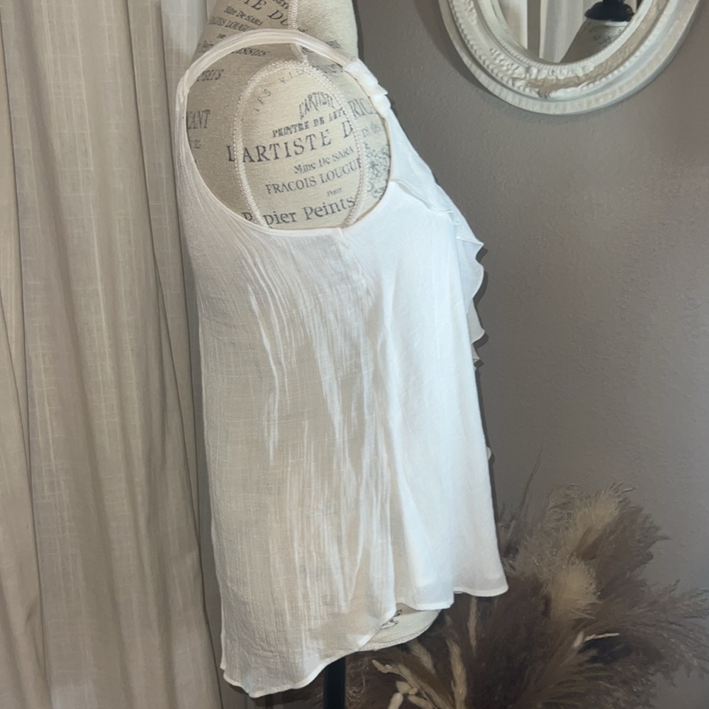 A. Byer white sleeveless women’s blouse lightweight ruffle shirt Small - Picture 5 of 9
